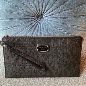 Michael Kors Signature Wristlet